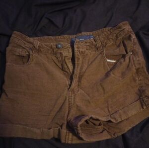 Corduroy brown shorts